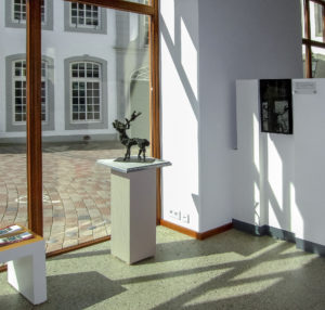 POTENTAT im Begashaus, Bronze, 42 cm hoch, 31 cm tief, (1997)